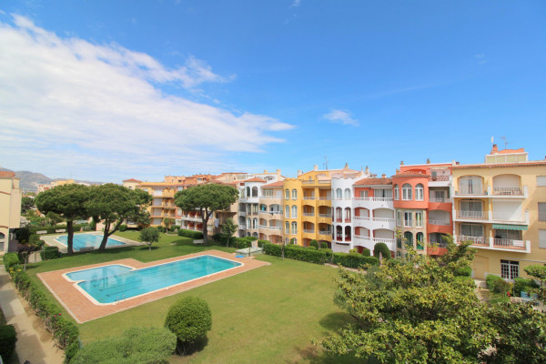 T3 refait à neuf - 6 couchages à EMPURIABRAVA - Espagne